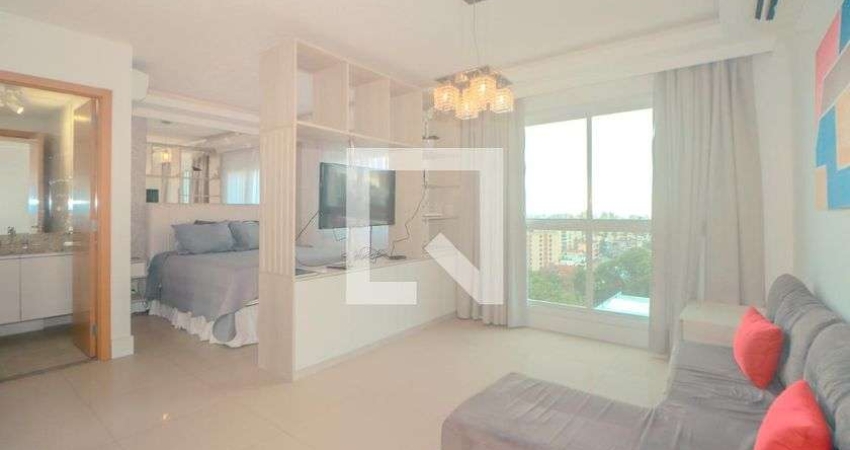 Kitnet / Stúdio para Aluguel - Petrópolis, 1 Quarto,  45 m² - Porto Alegre
