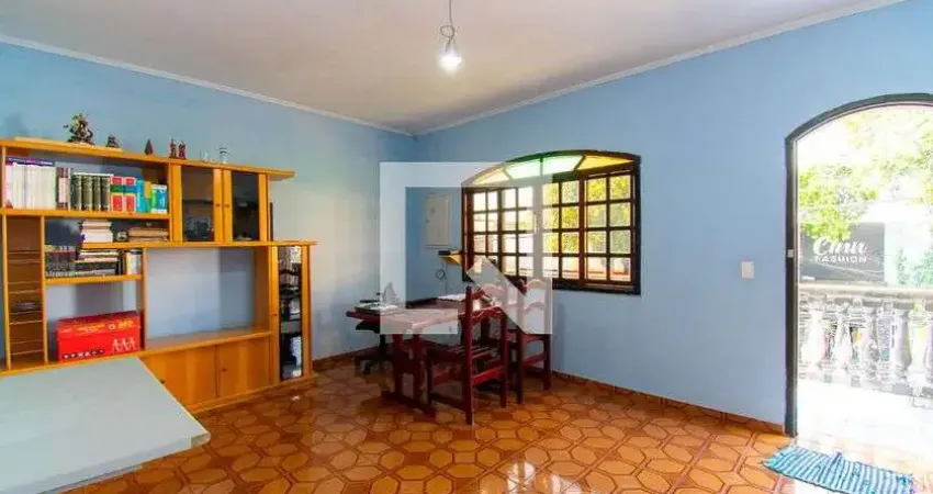 Casa para Aluguel - Sapopemba, 3 Quartos,  195 m² - São Paulo