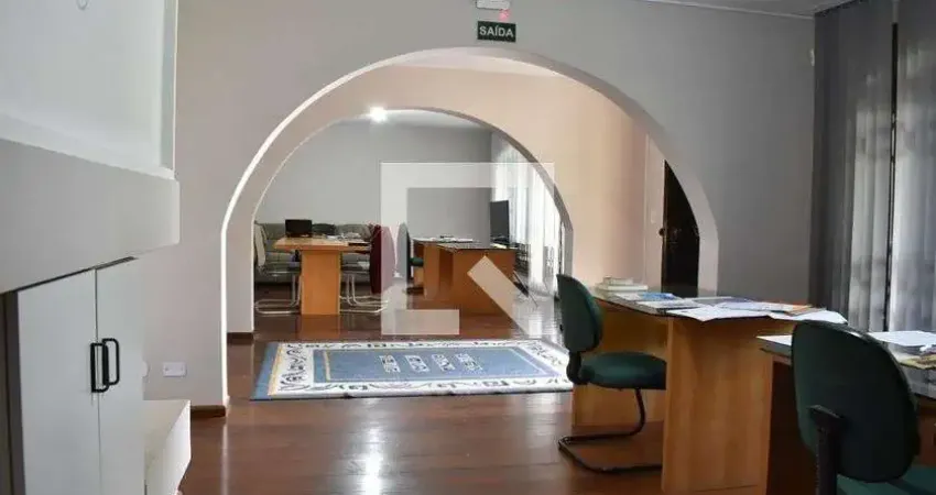 Casa para Aluguel - Uberaba, 7 Quartos,  510 m² - Curitiba