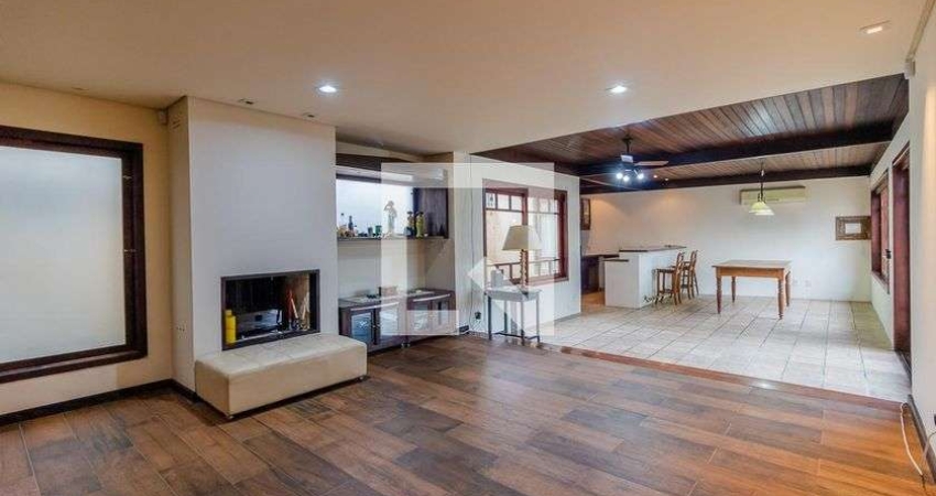 Casa para Aluguel - Santa Tereza , 3 Quartos,  330 m² - Porto Alegre