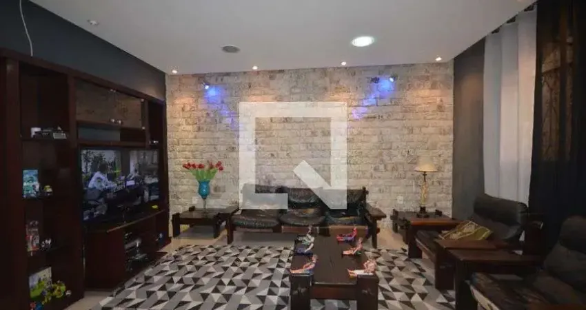 Casa para Aluguel - Campo Grande, 2 Quartos,  210 m² - Rio de Janeiro