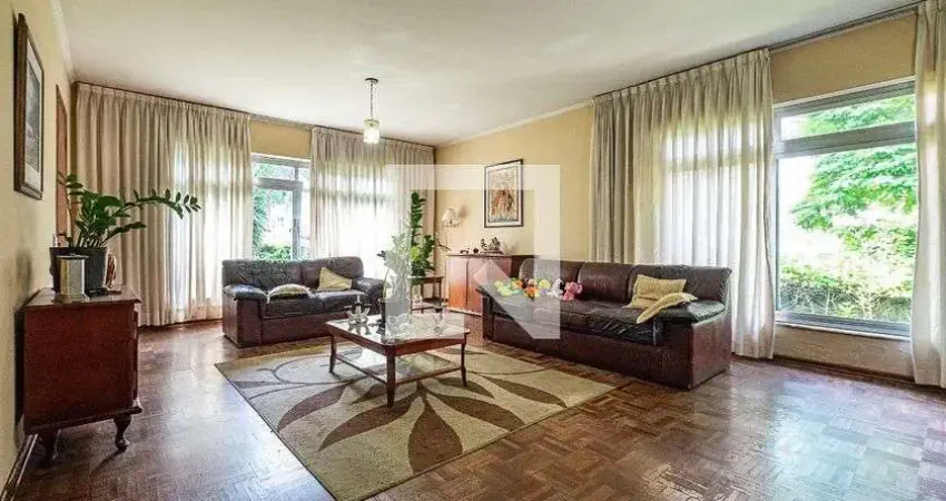 Casa para Aluguel - Alto de Pinheiros, 3 Quartos,  400 m² - São Paulo
