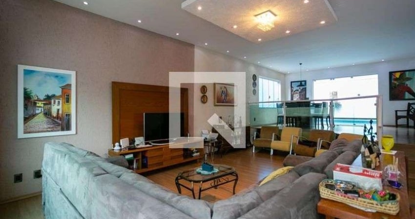 Casa / Sobrado em Condomínio para Aluguel - Jardim Peri, 3 Quartos,  300 m² - São Paulo