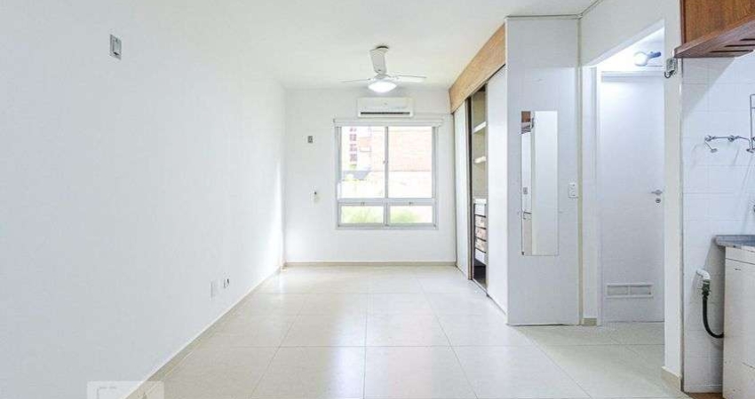 Kitnet / Stúdio para Aluguel - Santa Cecília, 1 Quarto,  30 m² - São Paulo