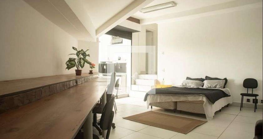 Kitnet / Stúdio para Aluguel - Chácara Inglesa, 1 Quarto,  50 m² - São Paulo