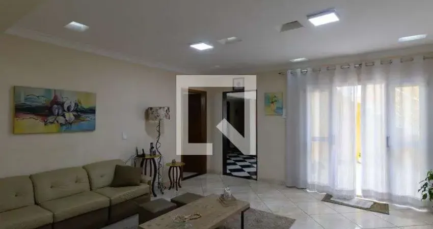 Casa para Aluguel - Cangaíba, 4 Quartos,  250 m² - São Paulo