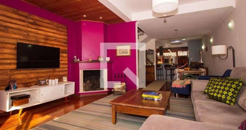 Casa para Aluguel - Ipanema, 3 Quartos,  182 m² - Porto Alegre