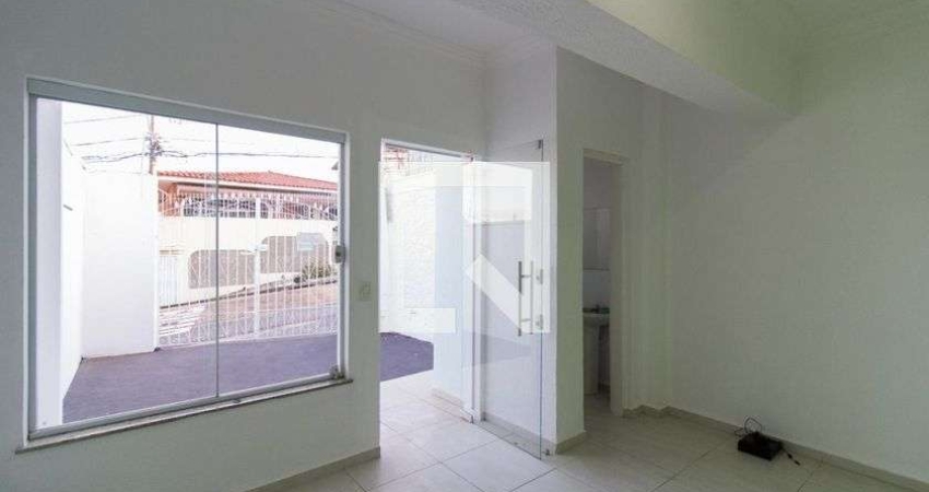 Casa para Aluguel - Vila Leão, 2 Quartos,  177 m² - Sorocaba