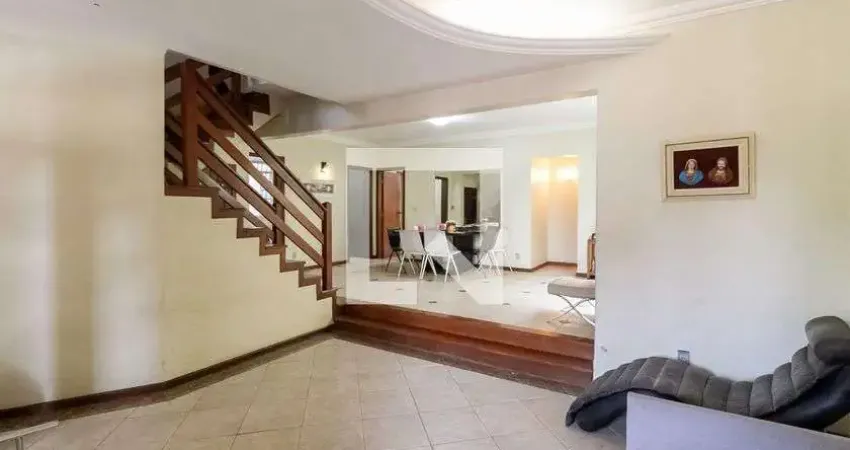 Casa para Aluguel - Ouro Preto, 4 Quartos,  365 m² - Belo Horizonte
