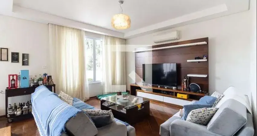 Casa para Aluguel - Bosque da Saúde, 3 Quartos,  600 m² - São Paulo