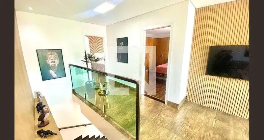 Casa para Aluguel - Salgado Filho, 3 Quartos,  250 m² - Belo Horizonte