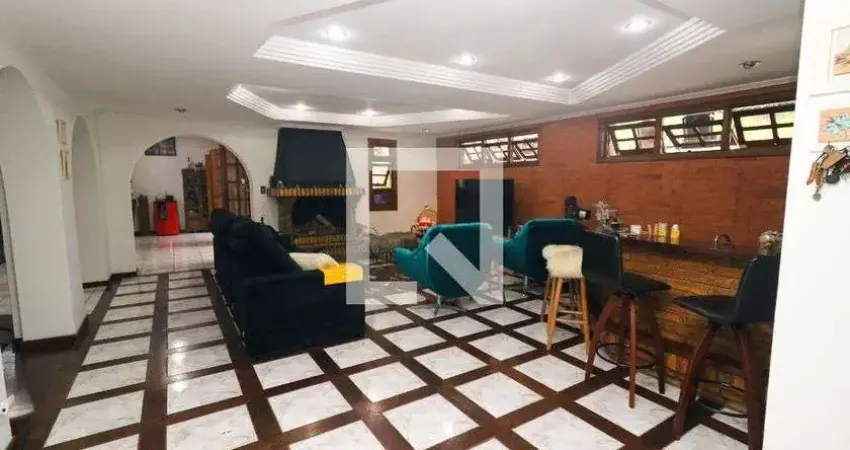 Casa para Aluguel - Espírito Santo, 3 Quartos,  300 m² - Porto Alegre