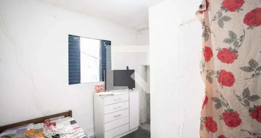 Casa para Aluguel - Bonfim, 2 Quartos,  360 m² - Belo Horizonte