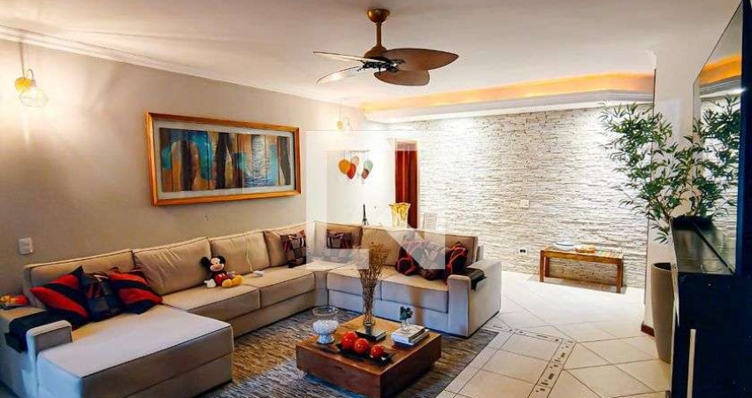 Casa para Aluguel - Taquara, 5 Quartos,  600 m² - Rio de Janeiro