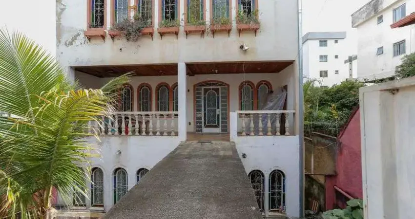 Casa para Aluguel - Sagrada Família, 10 Quartos,  450 m² - Belo Horizonte