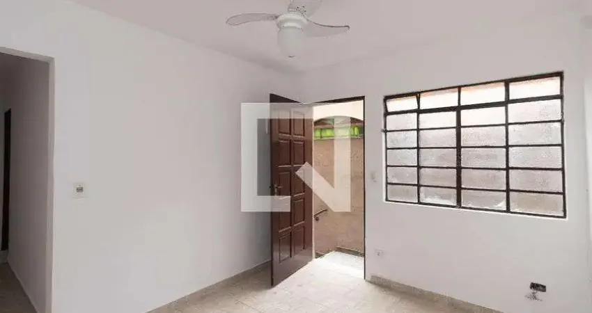 Casa para Aluguel - Parque Casa de Pedra, 2 Quartos,  200 m² - São Paulo