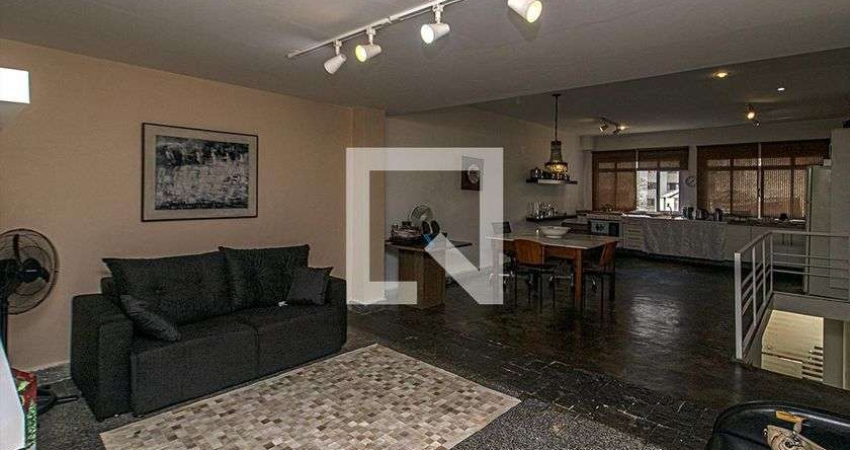 Casa para Aluguel - Aclimação, 3 Quartos,  200 m² - São Paulo