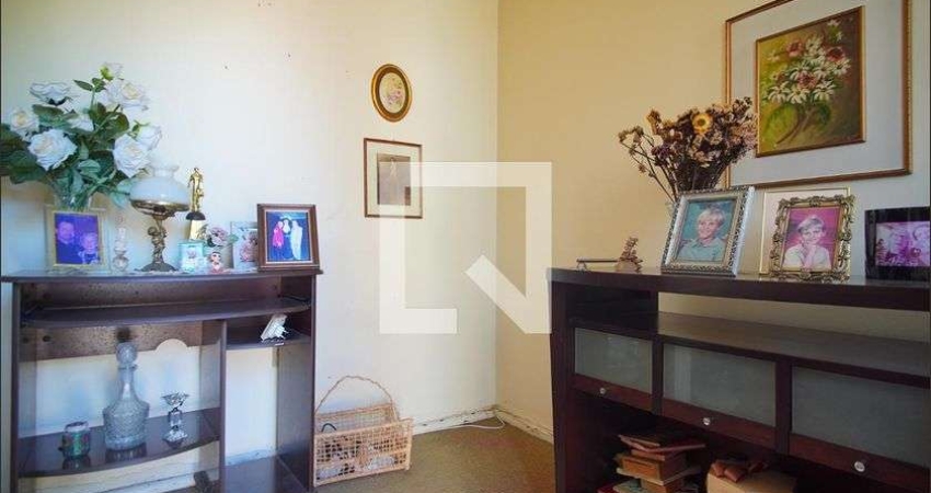 Casa para Aluguel - Passo D&apos;areia, 2 Quartos,  350 m² - Porto Alegre