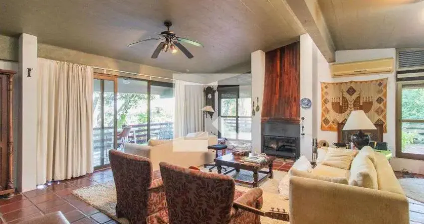 Casa para Aluguel - Vila Assunção , 3 Quartos,  2300 m² - Porto Alegre