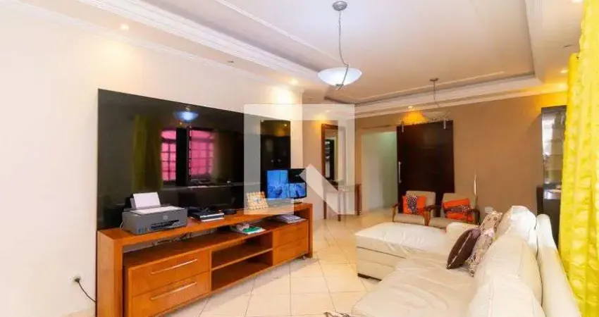 Casa para Aluguel - Sapopemba, 4 Quartos,  1000 m² - São Paulo