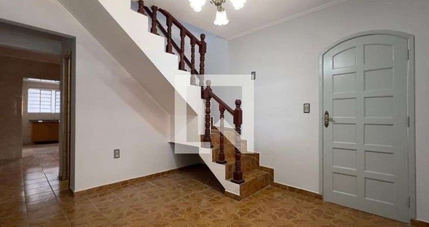 Casa para Aluguel - Jardim Presidente Dutra, 2 Quartos,  185 m² - Guarulhos