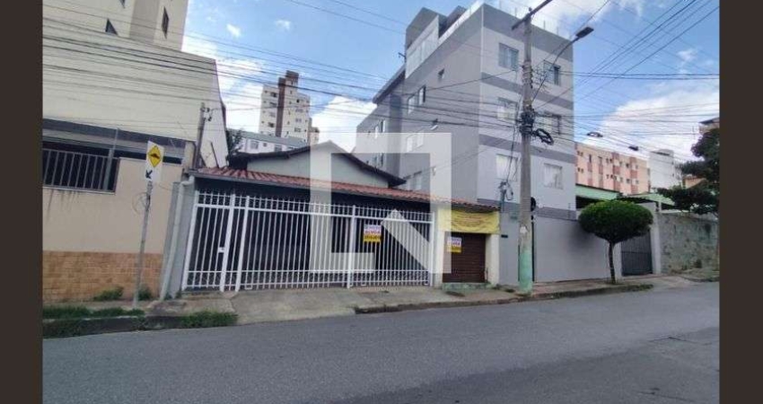 Casa para Aluguel - Padre Eustáquio, 4 Quartos,  150 m² - Belo Horizonte
