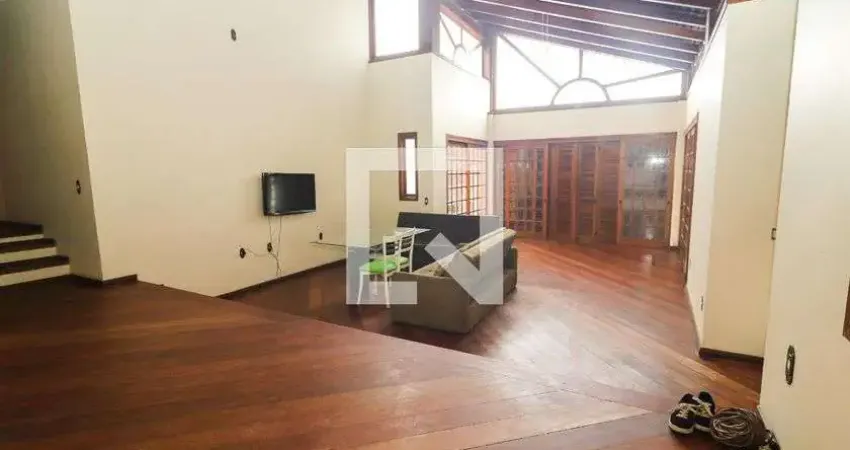 Casa para Aluguel - Espírito Santo, 3 Quartos,  200 m² - Porto Alegre