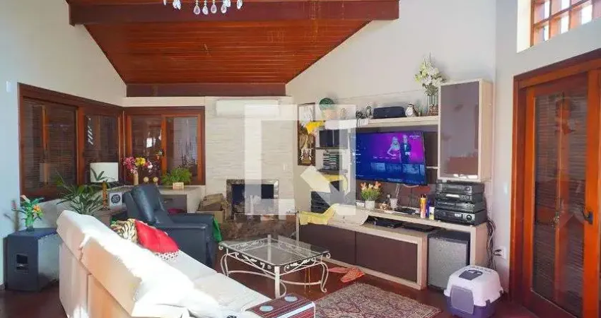Casa para Aluguel - Vila Jardim, 3 Quartos,  400 m² - Porto Alegre