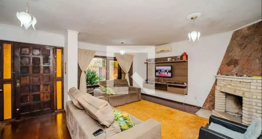 Casa para Aluguel - Sarandi, 3 Quartos,  287 m² - Porto Alegre