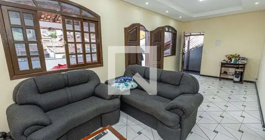 Casa para Aluguel - Heliópolis, 3 Quartos,  230 m² - Belo Horizonte