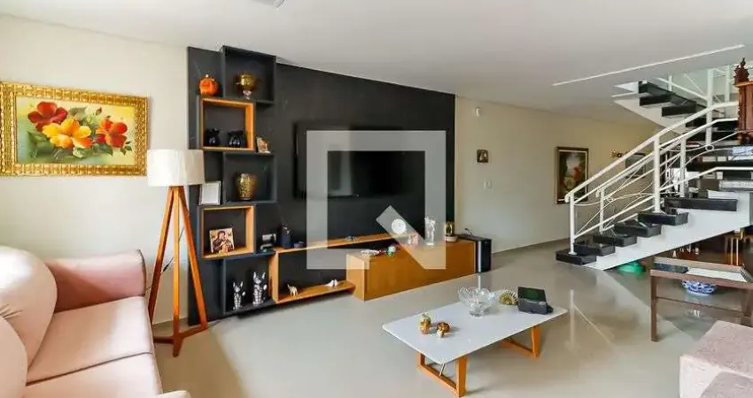 Casa para Aluguel - Vila Santa Maria, 3 Quartos,  170 m² - São Paulo