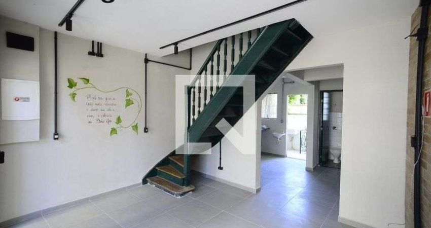 Casa para Aluguel - Vila Mariana, 2 Quartos,  80 m² - São Paulo
