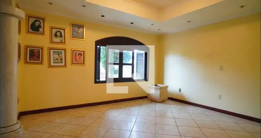 Casa para Aluguel - Jardim Itu-Sabará, 5 Quartos,  267 m² - Porto Alegre