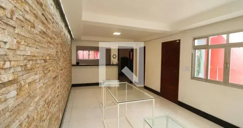 Casa para Aluguel - Cidade Sao Mateus, 3 Quartos,  270 m² - São Paulo