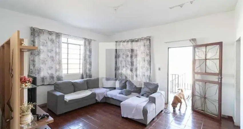 Casa para Aluguel - Glória, 3 Quartos,  1068 m² - Belo Horizonte