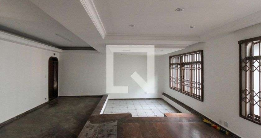 Casa para Aluguel - Vila Santa Clara, 3 Quartos,  250 m² - São Paulo