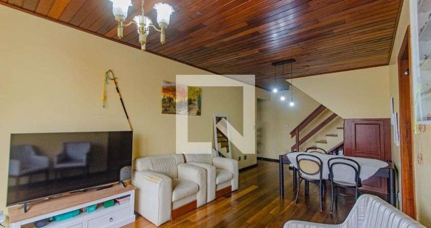 Cobertura para Aluguel - Menino Deus, 3 Quartos,  270 m² - Porto Alegre