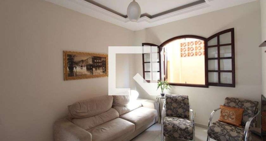 Casa para Aluguel - Planalto, 4 Quartos,  210 m² - Belo Horizonte