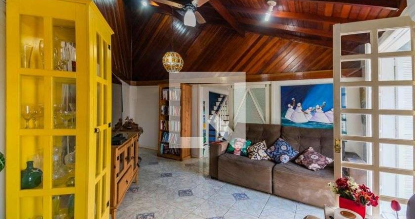 Casa para Aluguel - Passo D&apos;areia, 3 Quartos,  116 m² - Porto Alegre
