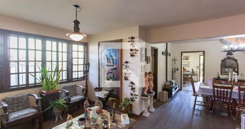 Casa para Aluguel - Rio Branco, 4 Quartos,  300 m² - Belo Horizonte