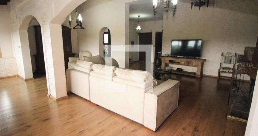 Casa para Aluguel - Vila Assunção , 4 Quartos,  318 m² - Porto Alegre