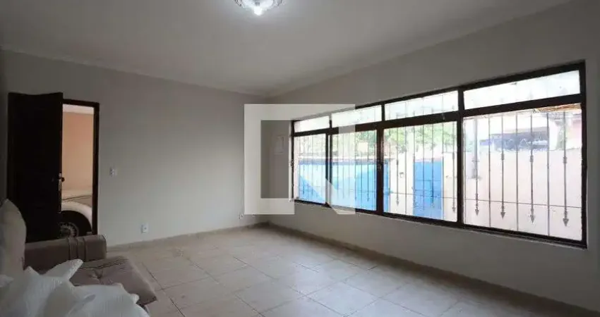 Casa para Aluguel - Sapopemba, 3 Quartos,  191 m² - São Paulo