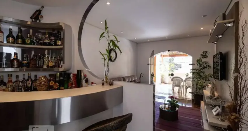 Casa para Aluguel - Sumaré, 3 Quartos,  210 m² - São Paulo