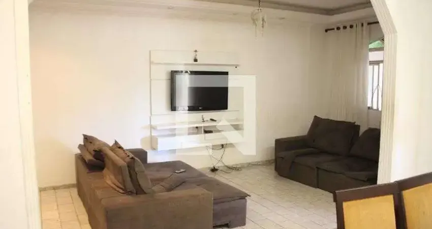 Casa para Aluguel - Milionários, 3 Quartos,  358 m² - Belo Horizonte