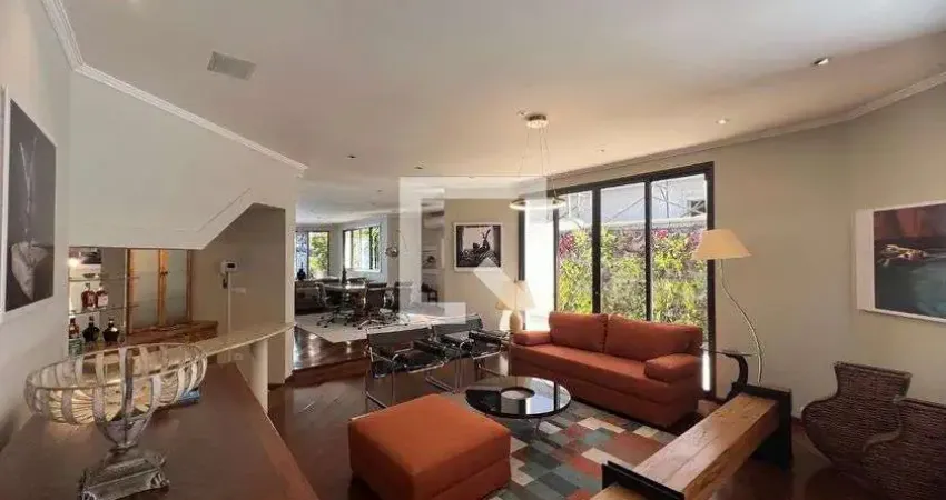 Casa para Aluguel - Alto de Pinheiros, 5 Quartos,  450 m² - São Paulo