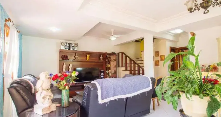 Casa para Aluguel - Medianeira, 4 Quartos,  350 m² - Porto Alegre