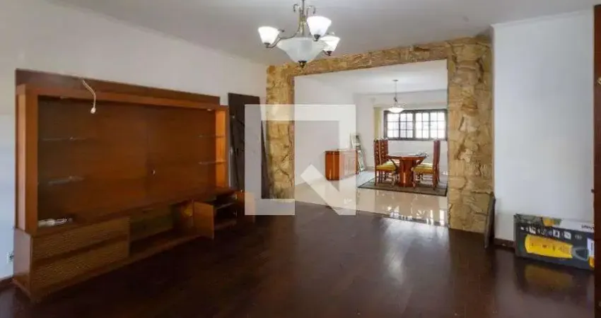 Casa para Aluguel - Jardim Campo Grande, 4 Quartos,  260 m² - São Paulo