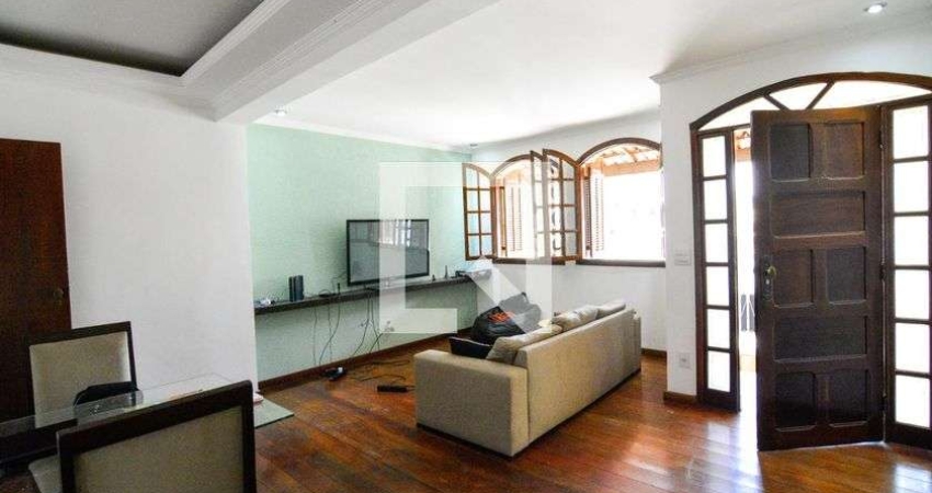 Casa para Aluguel - Dom Cabral, 3 Quartos,  225 m² - Belo Horizonte