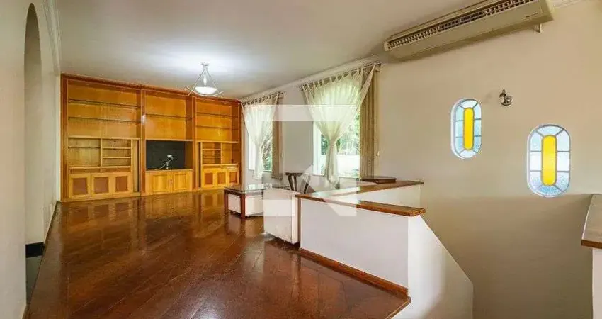 Casa para Aluguel - Alto de Pinheiros, 5 Quartos,  700 m² - São Paulo