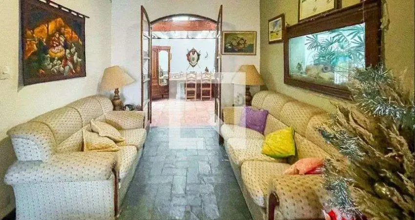 Casa para Aluguel - Pinheiros, 3 Quartos,  250 m² - São Paulo